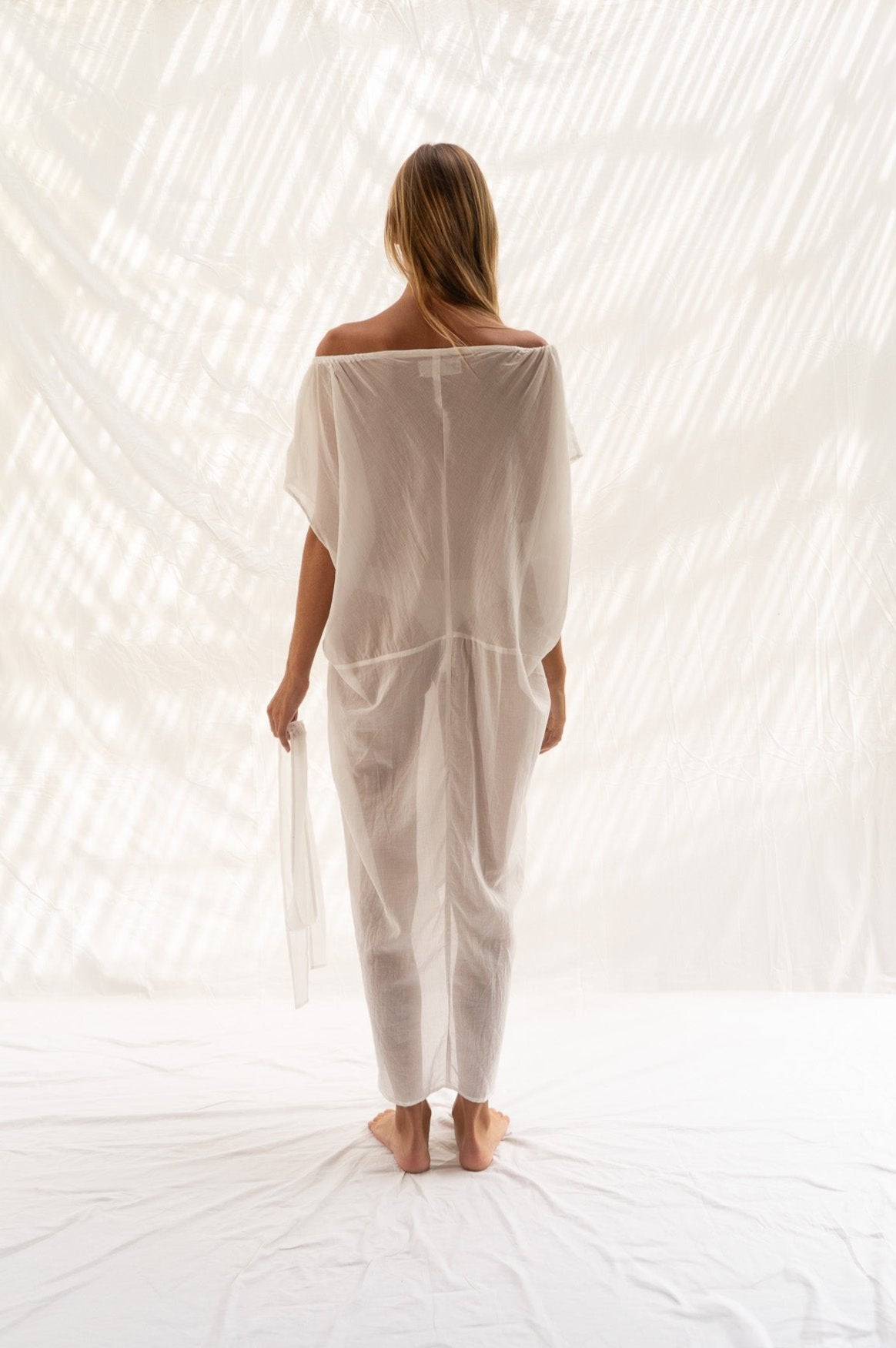 MOON COVER UP SHORT (NATURAL)