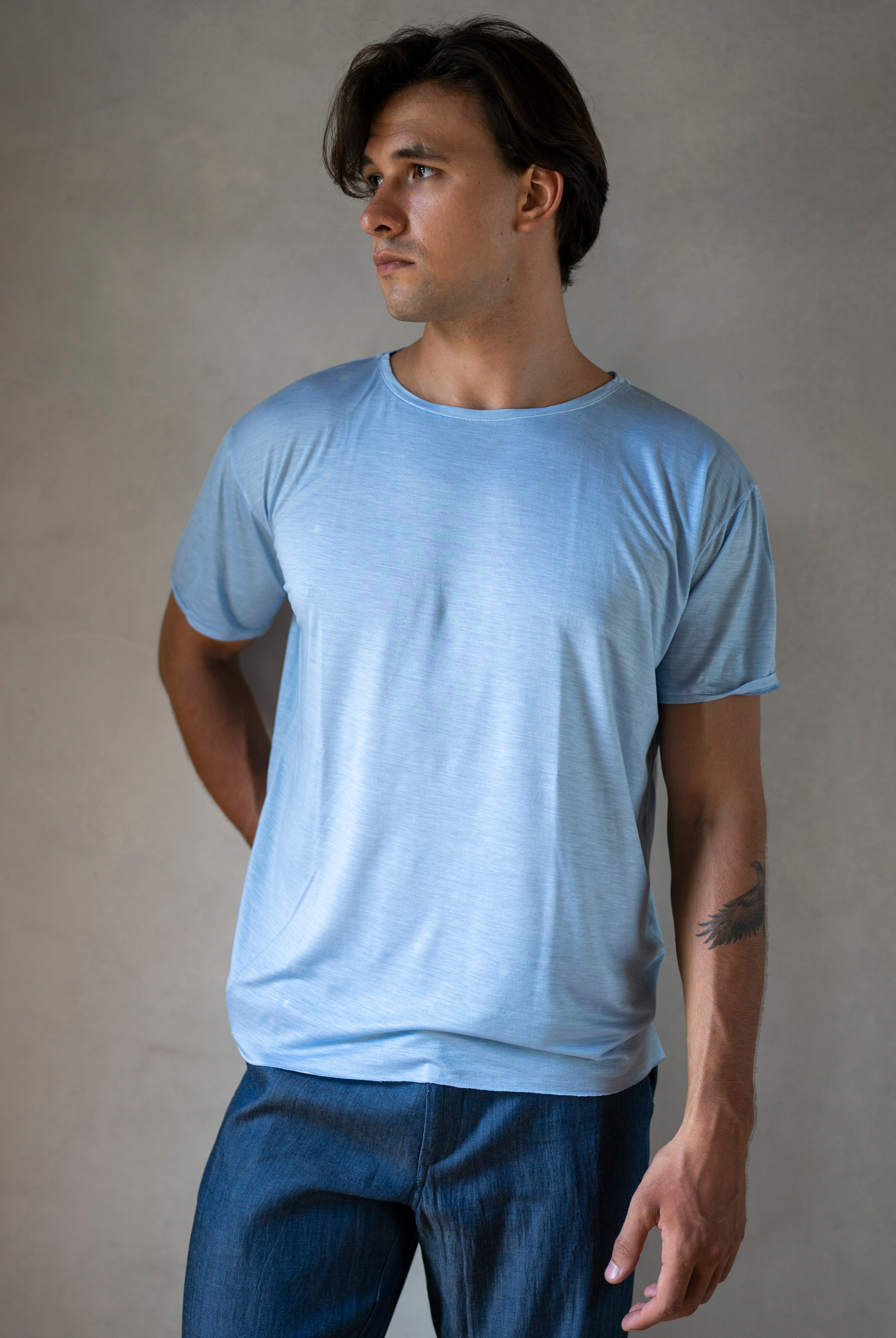 MEN TEE BLUE DENIM