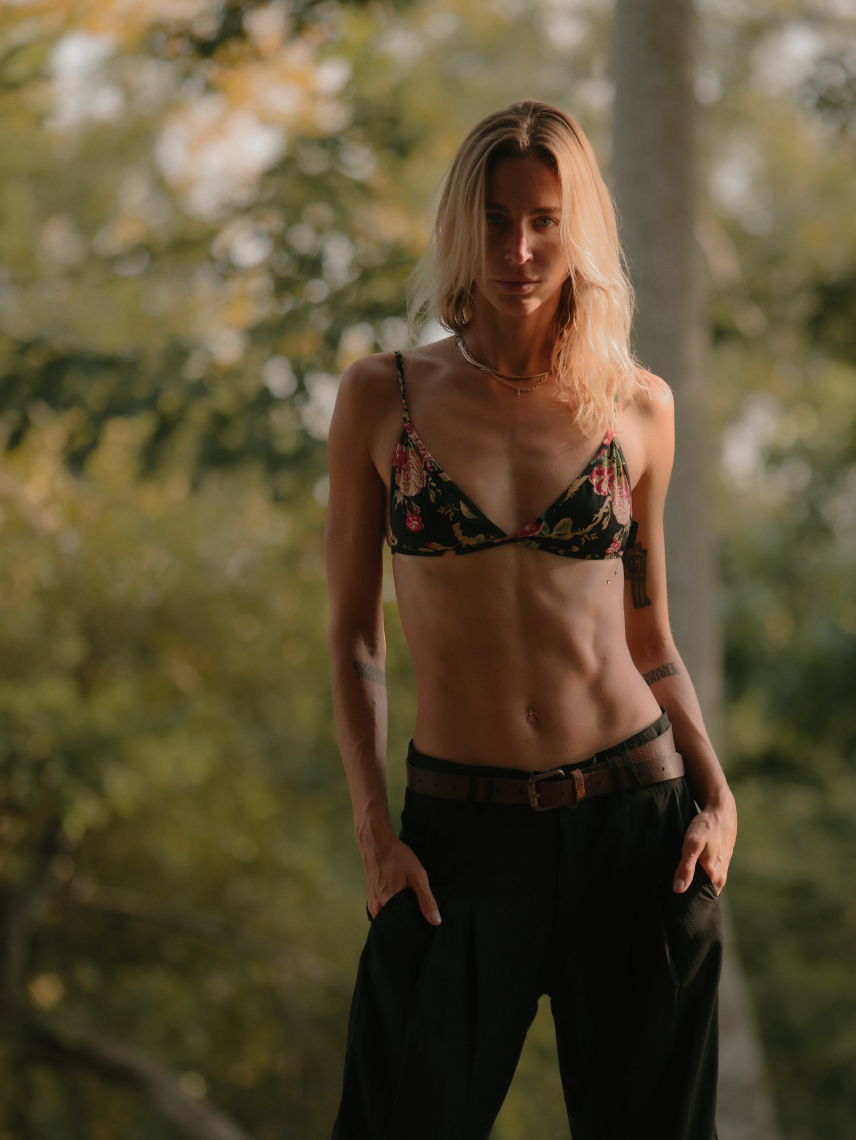 TRIANGLE TOP BAMBOO BLACK FLORAL