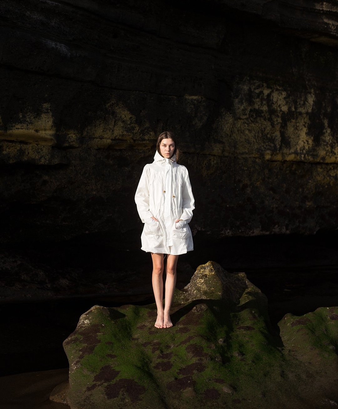 HALTER TOP FOLK BLACK