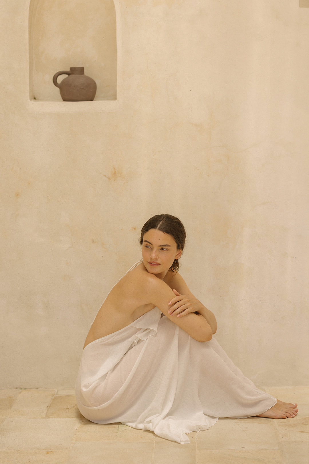 BARBARAS NIGHT  WHITE