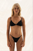 TRIANGLE TOP ECOVERO BLACK