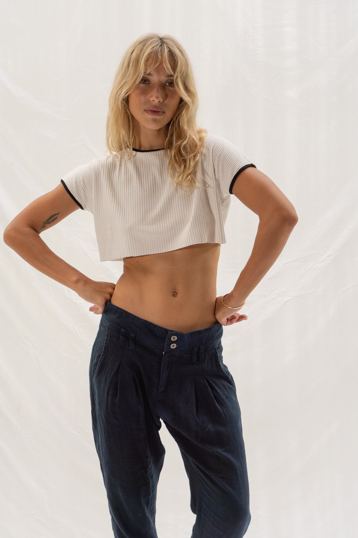 NINA CROP TEE WHITE