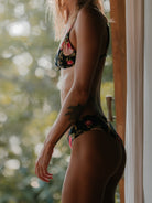 TRIANGLE TOP BAMBOO BLACK FLORAL