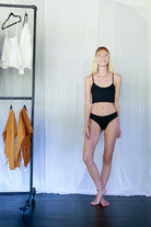 SHORT TOP TM (DOUBLE FRONT) BLACK