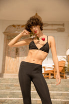 V CROP TOP BLACK